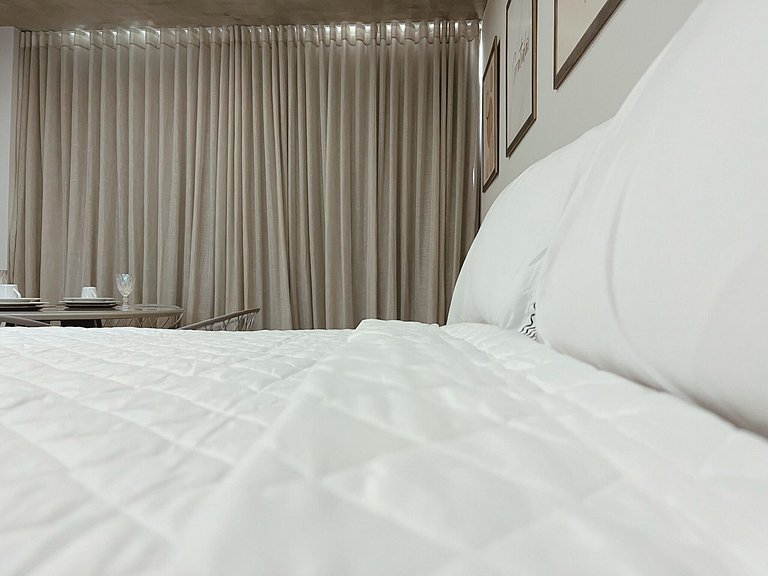 Setai Yacht Premium - By Almare Flats