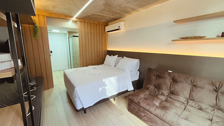 Setai Yacht Garden II By Almare Flats