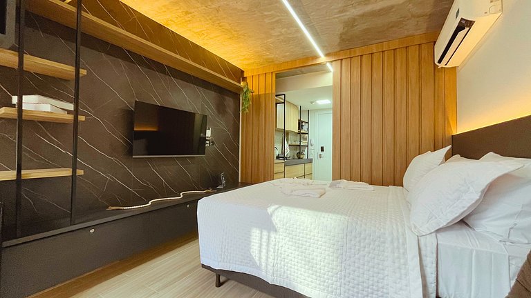 Setai Yacht Garden II By Almare Flats