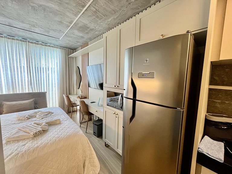 Setai Yacht Comfort II - By Almare Flats