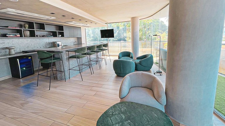 Setai Yacht Premium II - By Almare Flats