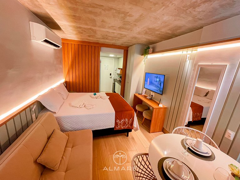 Setai Yacht Studio 3 - By Almare Flats