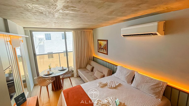 Setai Yacht Studio 3 - By Almare Flats
