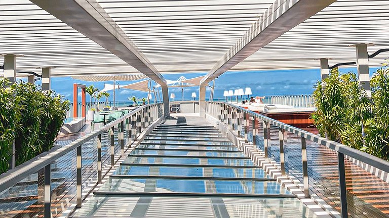 Setai Yacht Studio 3 - By Almare Flats